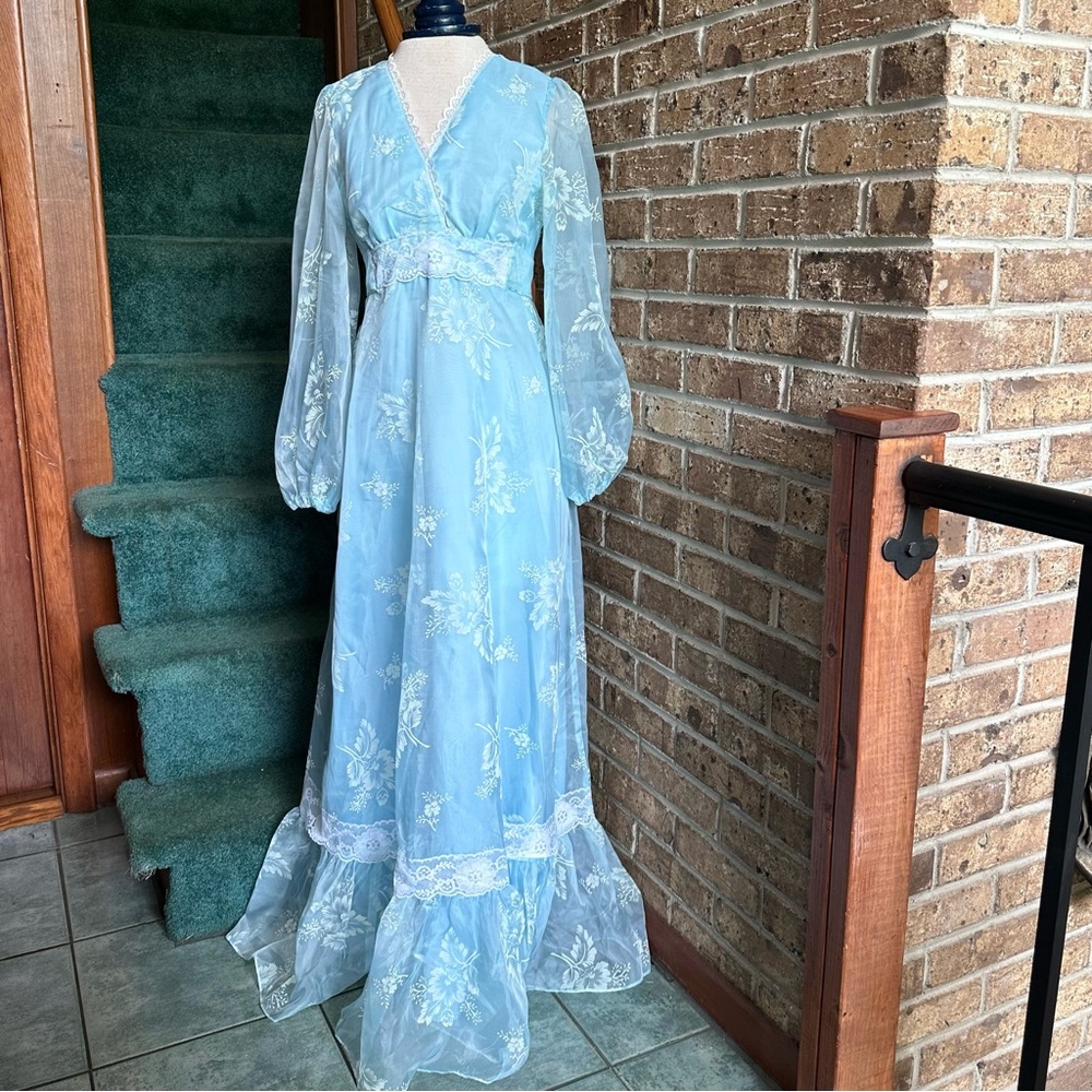 VTG 1970s Prairie Cottagecore Fairy Light Blue Floral Puff Sleeve Dream Dress